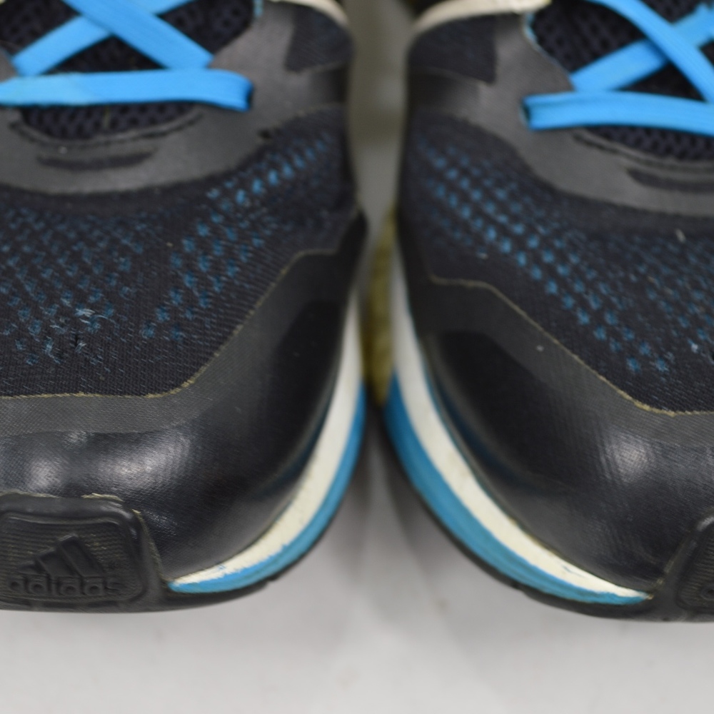 ADIDAS BOOST Rare Very Nice Track Club 9.5 Shoes - Picture 3 of 8